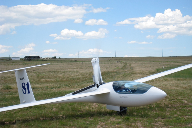 Dave K starting up self-launch sailplane, July 11, 2015